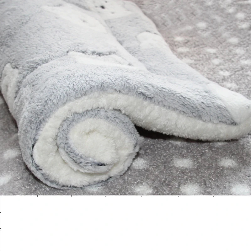 Flannel Dog Bed & Sleeping Mat | Thickened Blanket Rug for Small, Medium & Large Dogs
