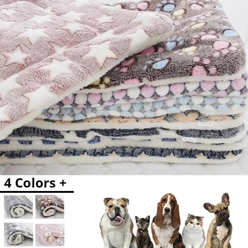 Soft Fleece Dog & Cat Sleeping Mat | Washable Warm Bear Pattern Pet Blanket