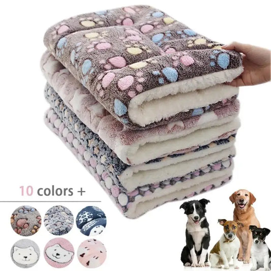 Soft Fleece Dog & Cat Sleeping Mat | Washable Warm Bear Pattern Pet Blanket