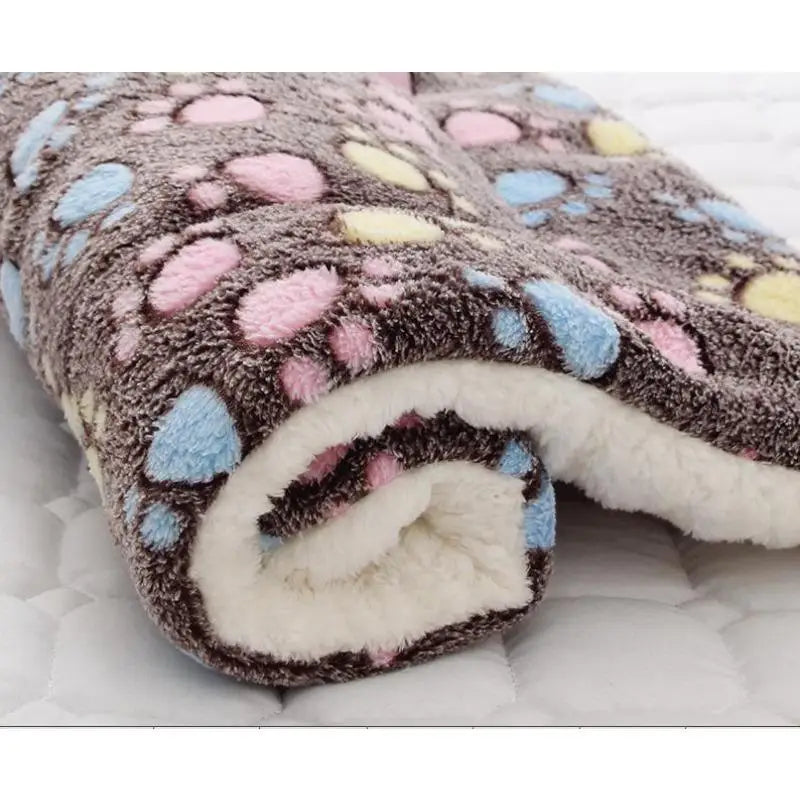 Soft Fleece Dog & Cat Sleeping Mat | Washable Warm Bear Pattern Pet Blanket
